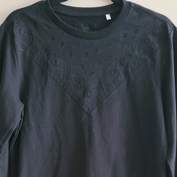 ⭐️ Pick 3 For $15 On The Byas Black Mens Sweater S - Picture 3 of 3